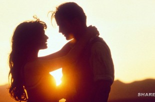 8 Σημάδια που Δείχνουν πως το Αγόρι που Σας Σκέφτεται Δεν θα Σταματήσει να Σας Αγαπά